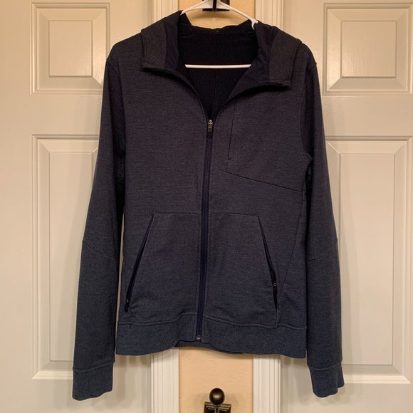 Lululemon Men’s Zip Up Navy Blue Jacket Hood Sz M